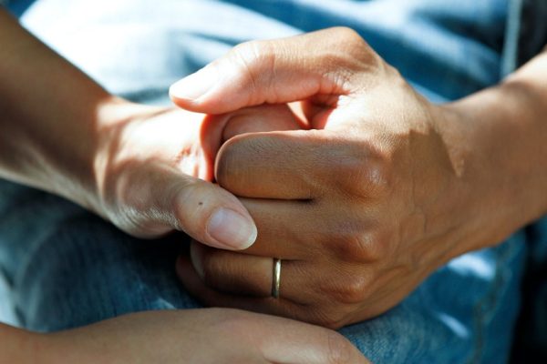 Ziek kind? Zieke naaste? Denk aan verlof voor medische bijstand