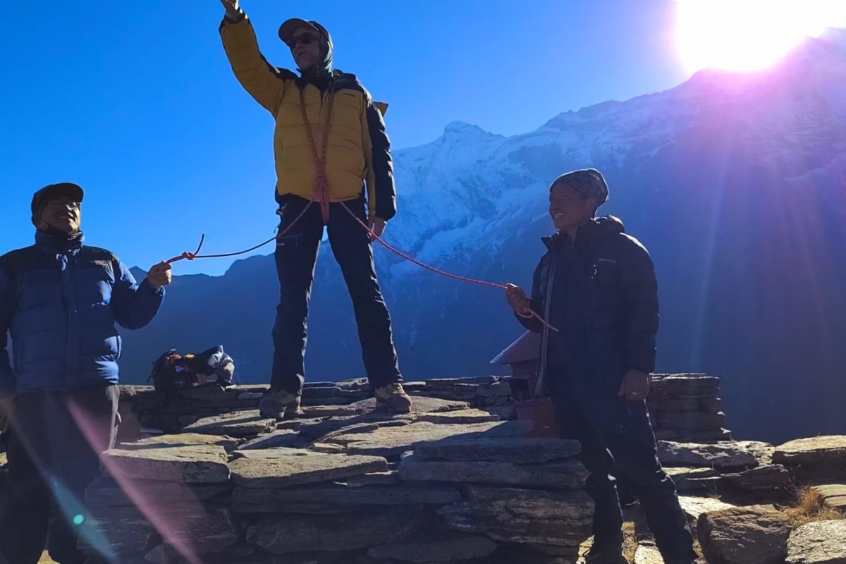 Help Stephan de Himalaya op
