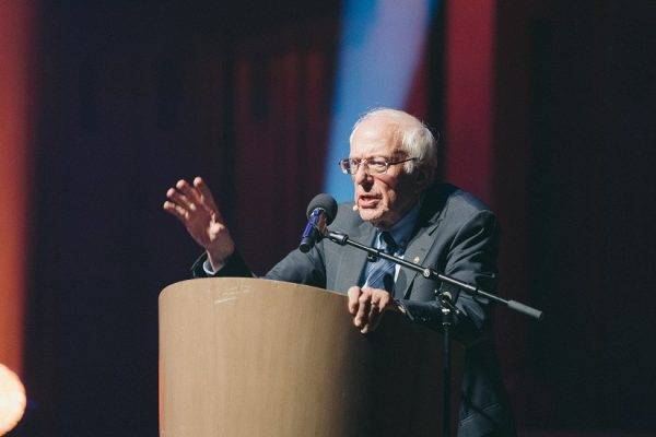 Bernie Sanders hoopvol over vakbonden in de VS en elders