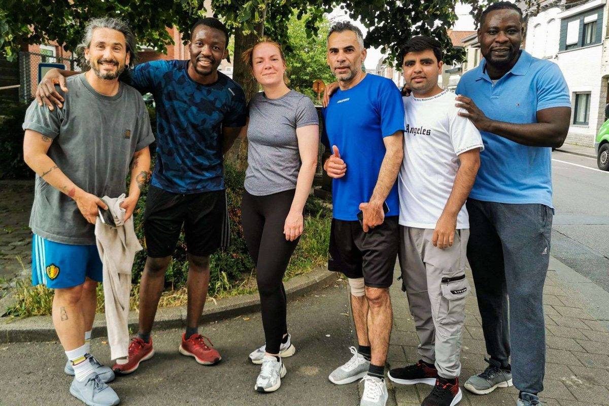 Samen lopen om mekaar en de stad te ontdekken