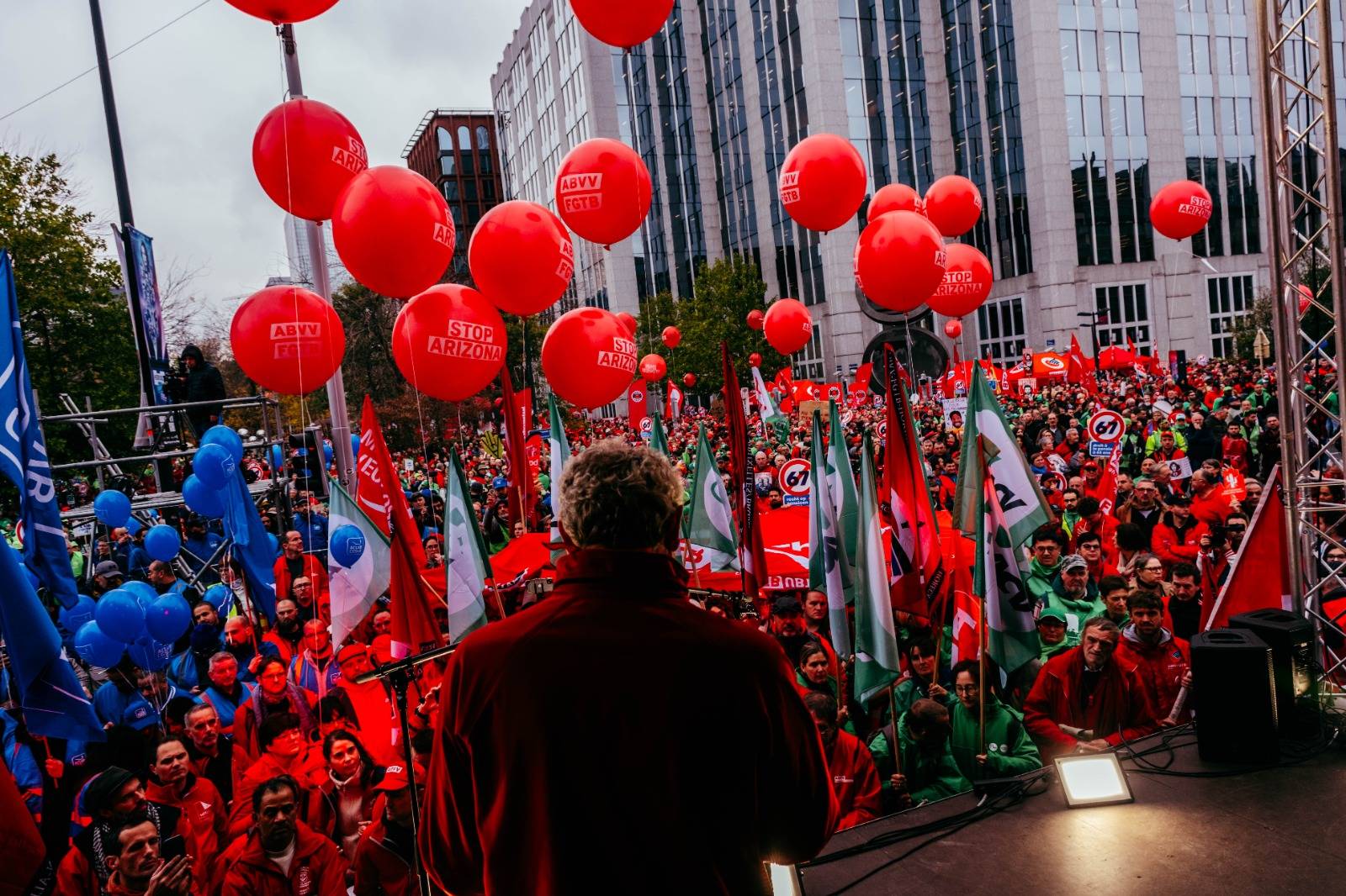 14 oktober: oproepen gehoord, straten volgelopen