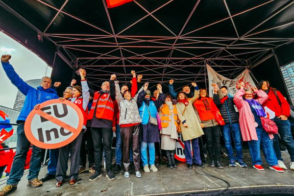 Europese vakbonden: “Zet werknemers niet in achteruit”